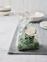 Load image into Gallery viewer, Roland Pine Tin Candle Set
