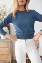 Load image into Gallery viewer, PUFF SLEEVE CREWNECK