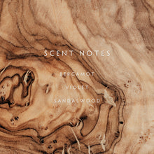 Load image into Gallery viewer, Wood House Candle