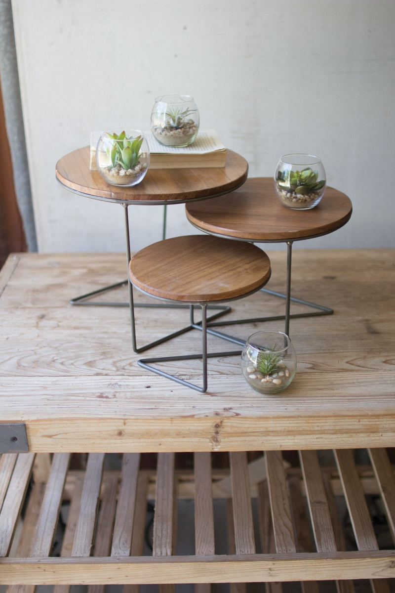 Rd Wire Display Risers w/ Wood Top