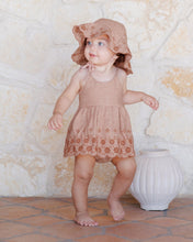 Load image into Gallery viewer, Zenni Set-Poppy Gingham
