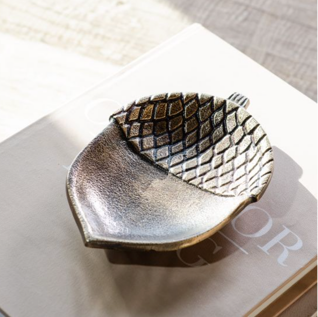 Acorn Tray