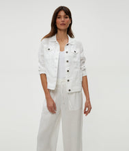 Load image into Gallery viewer, Linen Jean Jacket
