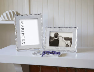 Wavy Frame
